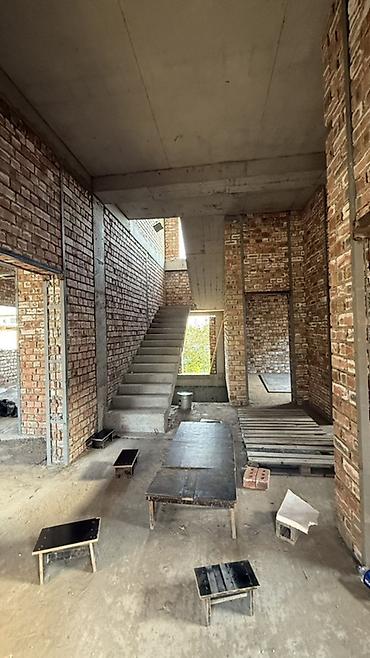 мира магистраль: 6 комнат и более, 330 м², 4 соток, Ак-Ордо 2 ж/м Электричество, Холодная вода, Септик — 6