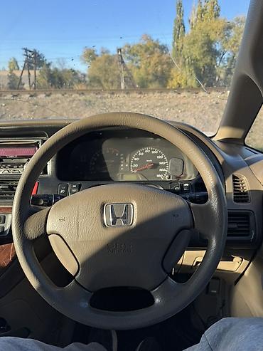 195 65 14: Honda : 2000 г., 2.3 л, Типтроник, Газ, Минивэн — 4