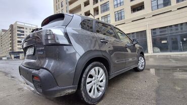 Suzuki: Suzuki SX4 S-Cross Hybrid – şəhər və uzun yol üçün rahat krossover — 3