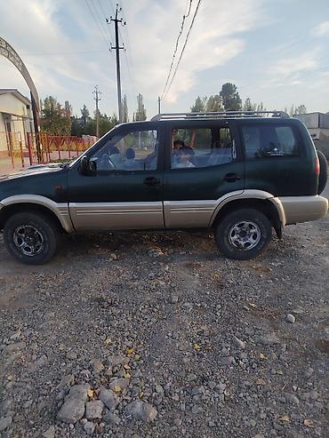Унаа сатуу: Nissan Terrano II: 1996 г., 2.4 л, Кол менен иштөөчү, Бензин, Жол тандабас — 4