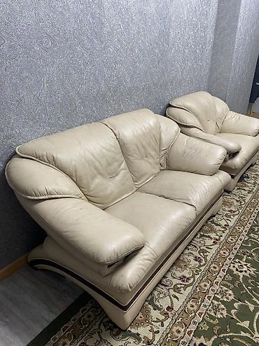 Прямые диваны: Прямой диван, Б/у — 10