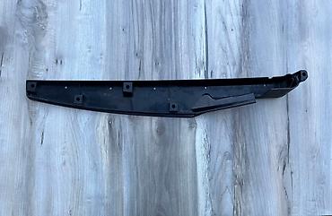 Спойлеры: Задний спойлер Toyota 2020 г., Б/у, Оригинал — 2