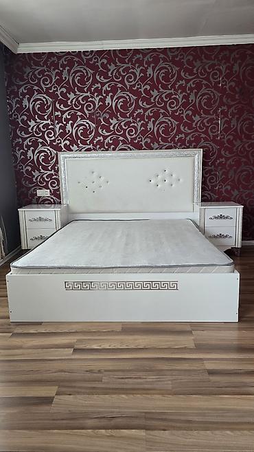 Yataq otağı dəsti – klassik ağ dizayn Komplekt: - İki nəfərlik