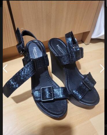 sandale platforma ccc: Sandale, 37