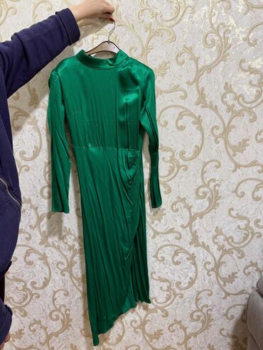 atlas koftalar: S/M razmer xanımlar üçün ideal geyim👗sadəcə 2 dəfə geyinilib, heç bir