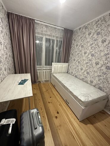 квартиры в городе балыкчы: 3 комнаты, Собственник, Без подселения, С мебелью полностью, С мебелью частично