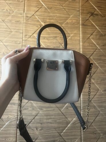 Guess, Б/у