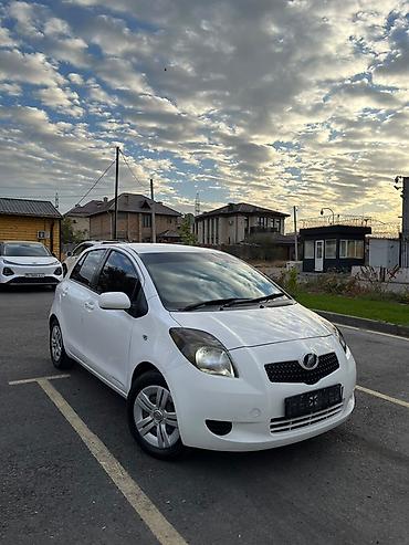крузак 200 рестайлинг: Toyota Vitz: 2006 г., 1.3 л, Автомат, Бензин, Хэтчбэк — 3