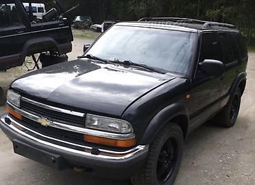танден: Капот Chevrolet, Б/у — 1