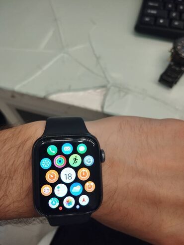 apple watch 4 baku qiymeti: İşlənmiş, Smart saat, Apple, Sensor ekran, rəng - Qara