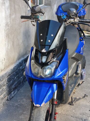 самый большой набор ключей: Тип скутера BWS, 180 куб. см, Бензин