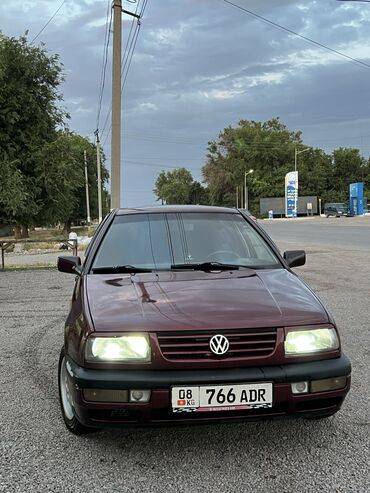 фольксваген поло: Volkswagen Vento: 1993 г., 1.8 л, Механика, Бензин