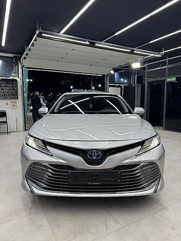 Продажа авто: Toyota Camry: 2018 г., 2.5 л, Вариатор, Гибрид, Седан — 2