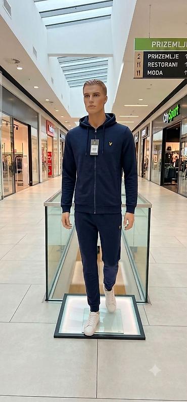 pull and bear duksevi: Komplet trenerka – muški model - Gornji deo: dukserica sa kapuljačom — 10