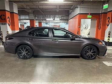 Toyota: Toyota Camry: 2021 г., 2.5 л, Автомат, Бензин, Седан — 6