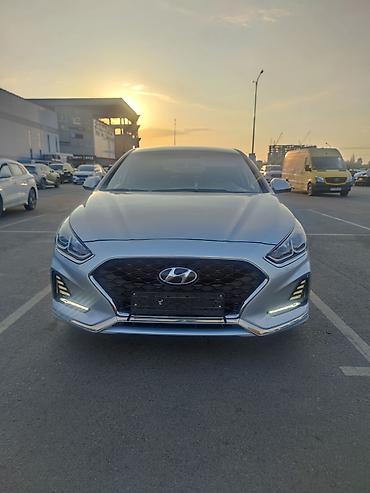 хунд: Hyundai Sonata: 2021 г., 2 л, Автомат, Газ, Седан — 1