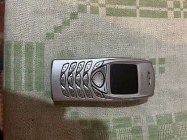 nokia 3155: Nokia 6121 Classic, 2 GB, rəng - Boz, Düyməli, Sənədlərlə