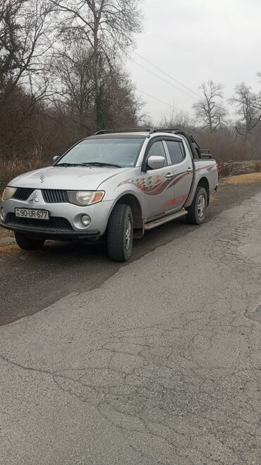 Mitsubishi: Mitsubishi L200: 2.5 l | 2009 il 381810 km Pikap — 3