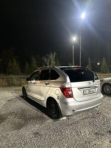 лобовое стекло на портер 2: Honda FR-V: 2004 г., 2 л, Механика, Газ, Универсал — 8