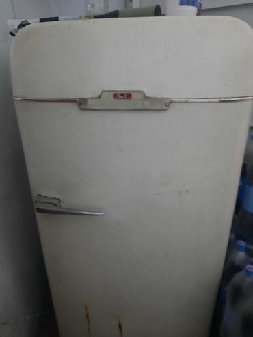 зил холодильник: Продаю холодильник, антиквариат "ЗИЛ",внешний вид отличный и с наружи