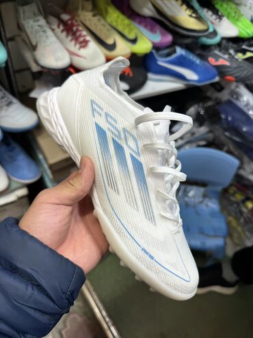 сумка для электросамоката: Продаю сороконожки Adidas F50 41 размер
