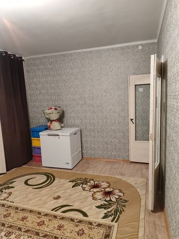 квартира 8 мкр: 2 комнаты, 50 м², Индивидуалка, 4 этаж, Косметический ремонт