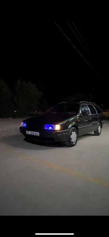 купить аварийный мотоцикл: Volkswagen Passat Variant: 1993 г., 2 л, Механика, Бензин, Универсал