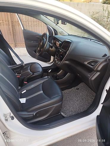 самые дешёвые авто: Chevrolet Spark: 2020 г., Хэтчбэк — 7