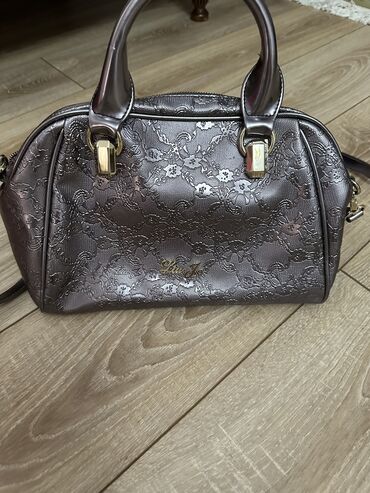 Çantalar: 10 azn — 5