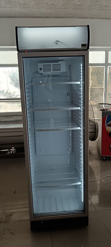 Pitiminutkalar: Ela vəziyyətdədir
Vitrin soyuducu 
Satilir 350 azn
Ünvan Zirə 
Nika
