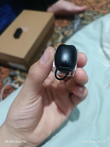 bluetooth usb: Одноухая Bluetooth‑гарнитура с дужкой для уха - Форм‑фактор: моно — 1