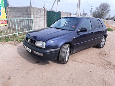 Транспорт: Volkswagen Golf: 1995 г., 1.8 л, Механика, Бензин