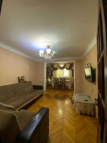 real əmlak.az: Bakı, Yasamal, 2 otaqlı, Köhnə tikili, m. İnşaatçılar, 44 kv. m