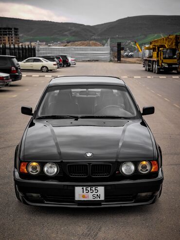 машина bmw x5: BMW 5 series: 1995 г., 2.5 л, Механика, Бензин, Седан