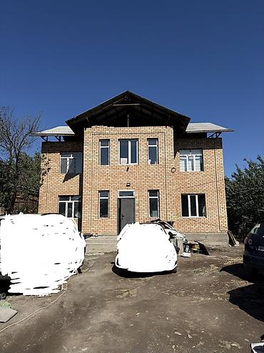 240 м², 6 комнат и более
