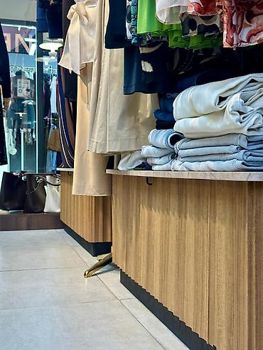 Продажа бутиков: Продажа бутиков В торговом центре, 16 м², 2 этаж at lalafo.kg — 9 Продажа бутиков: Продажа бутиков В торговом центре, 16 м², 2 этаж — 9