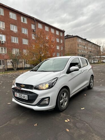 москва авто: Chevrolet Spark: 2018 г., 1 л, Автомат, Бензин, Хэтчбэк