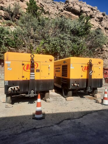 Paketləmə aparatları: Ingersoll Rand 9/300 mobil kompressorlar - Marka/model: Ingersoll