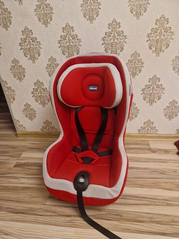 Masa və oturacaq dəstləri: Chicco avtokreslo 150 azn tecili satilit 6 aydan 6 yasa kimidir.uxaniq