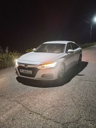 шины 2356516c: Honda Accord: 2019 г., 1.5 л, Вариатор, Бензин, Седан