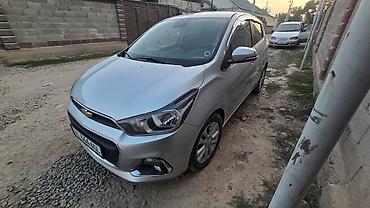 skoda rapid 2012: Chevrolet Spark: 2016 г. — 2