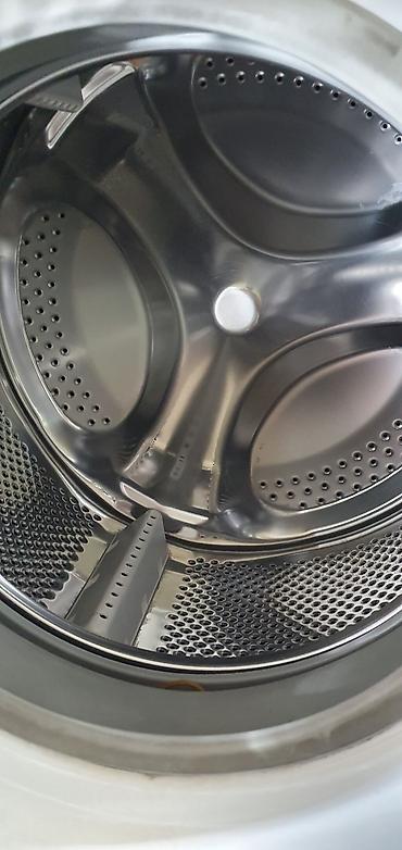 2 t: Стиральная машина Indesit WIL82X - Фронтальная загрузка - Барабан из — 4