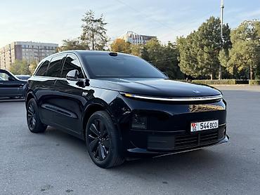 Lixiang: Lixiang L6: 2025 г., 1.5 л, Автомат, Гибрид, Кроссовер — 1