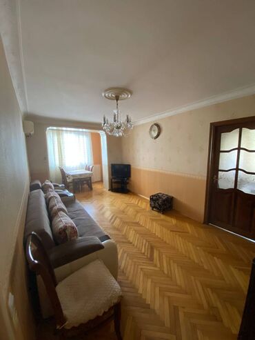 Uzunmüddətli kirayə mənzillər: Nərimanov metro stansiyasınınan 200 metr aralı, Vergilər İdarəsinin — 14