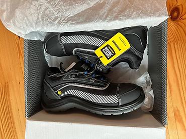safety jogger: Çox baha qiymətə alınıb təzədir geyinilmiyib razmer uyğun gəlmədiyinə — 3