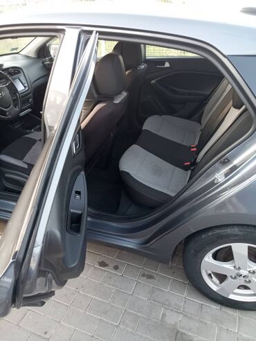 Hyundai: Hyundai i20: 1.3 l | 2015 г. Hečbek — 10