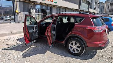d 4d: Toyota RAV4: 2018 г., 2.5 л, Бензин — 6