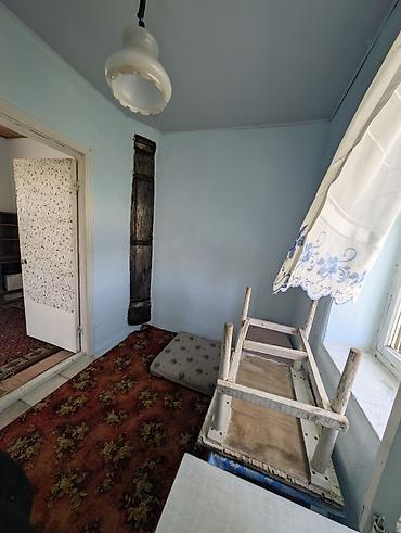 дом пр: Продаю дачу. Дом кирпичный. Стены - 1,5 кирпича. Сейсмопояс на — 10