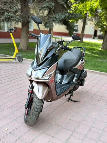 сколька стоит мотоцикл: Скутер түрү 150 куб. см, Бензин, Жаңы