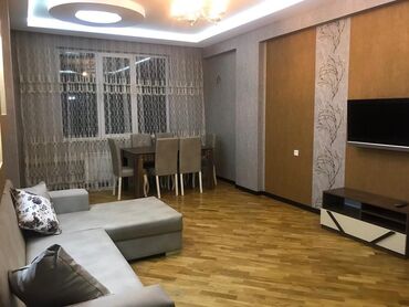 Pontiac: 7-ci mikrorayon, 3 otaqlı, Yeni tikili, m. Azadlıq Prospekti, 109 kv. m
